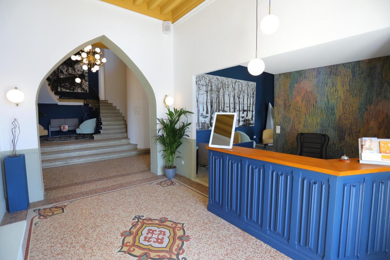 Hostellerie Du Chateau Des Fines Roches Châteauneuf-du-Pape Екстериор снимка