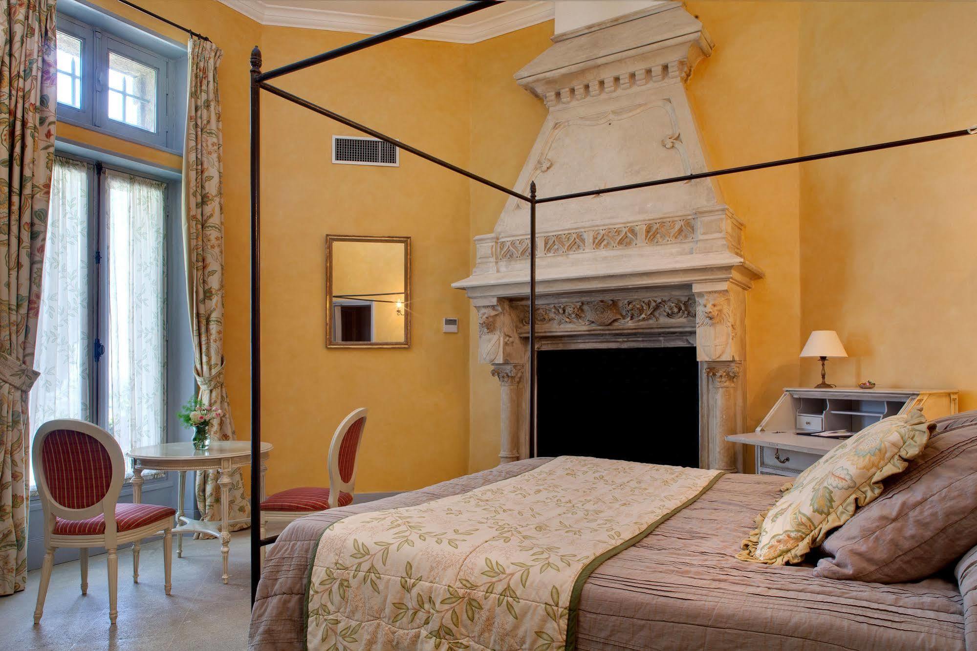Hostellerie Du Chateau Des Fines Roches Châteauneuf-du-Pape Екстериор снимка